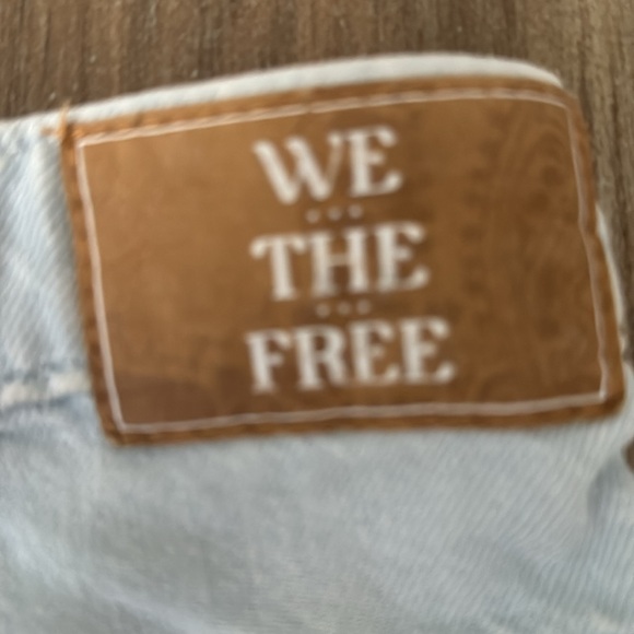 We the Free denim short shorts size 25 - Picture 4 of 5